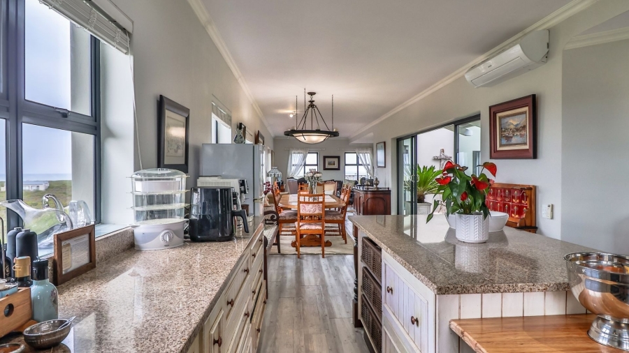 3 Bedroom Property for Sale in Birkenhead Western Cape